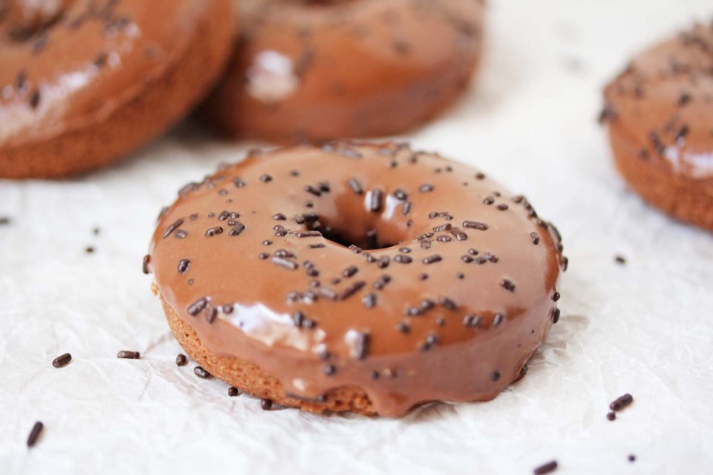 baked_nutella_doughnuts