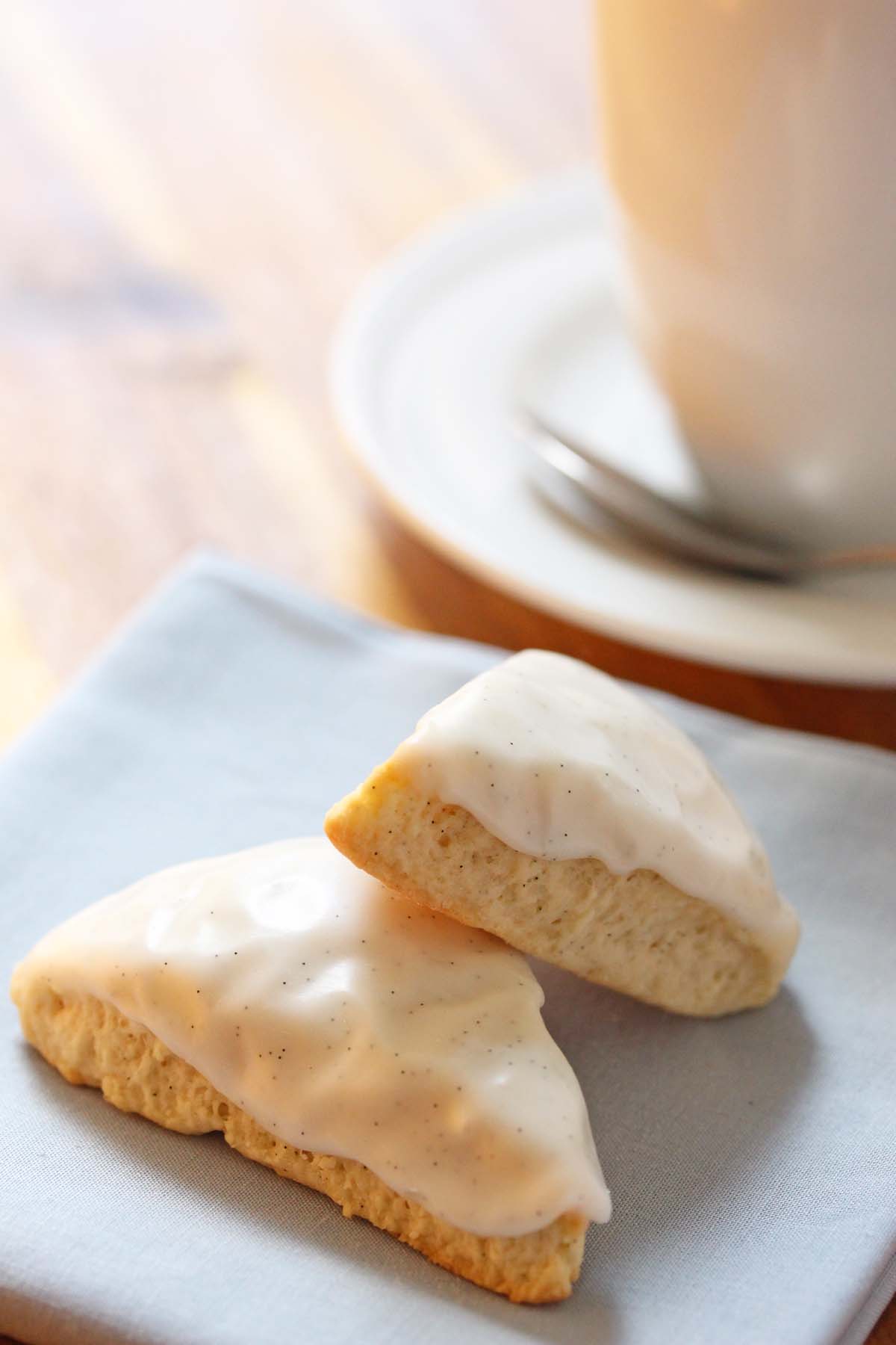 Vanilla Bean Scones